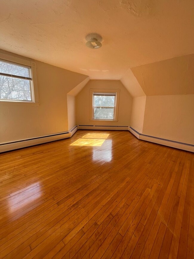 1 Wayne St Unit 2