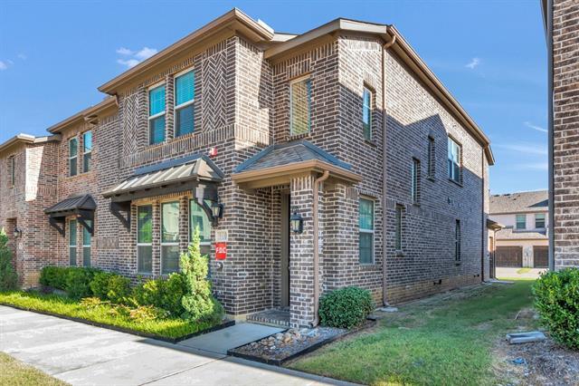 Photo - 910 Estelle Dr