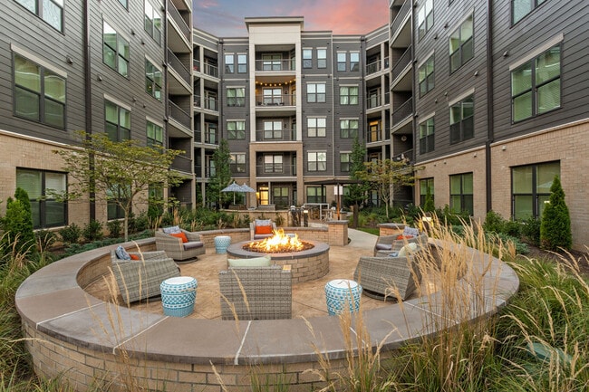 The Flats at Springhurst Apartments of Louisville