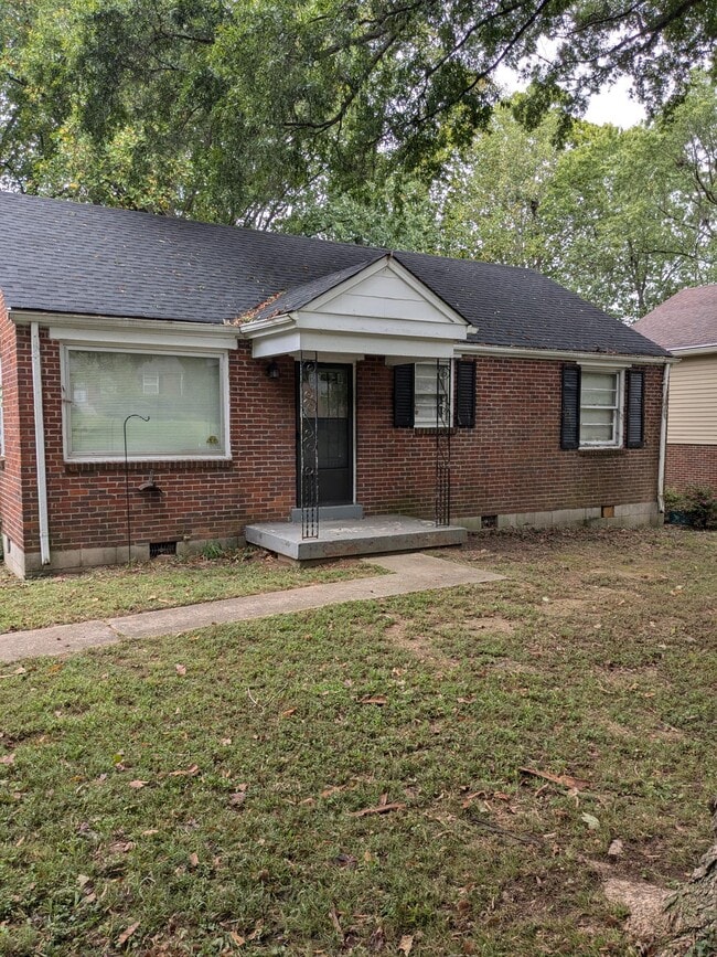 Photo - 2211 Larimore Dr