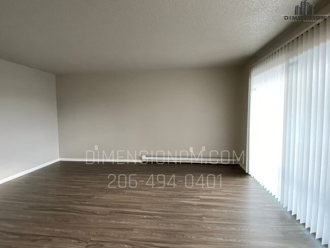 Photo - 5403 Pacific Apartments