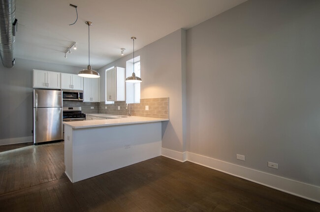Photo - 2117 W 18th St Unit 2R