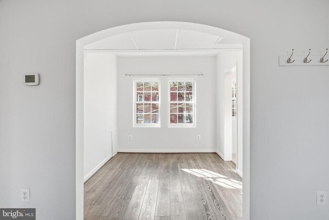 Photo - 1744 N Rhodes St Unit 310