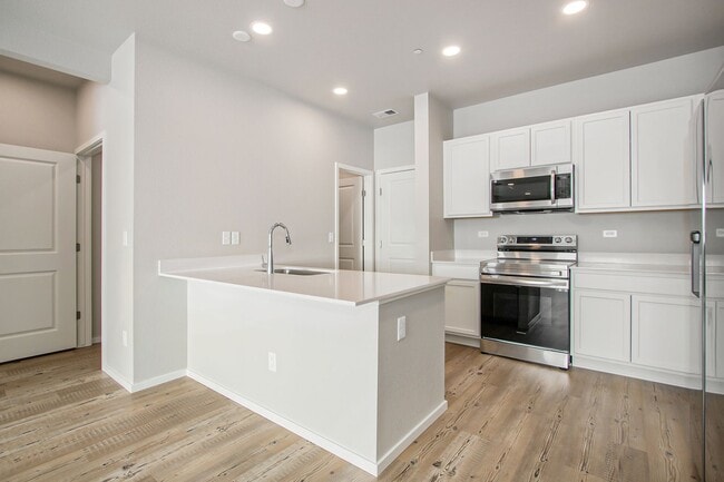 Photo - Stunning Townhome in Northridge Trails