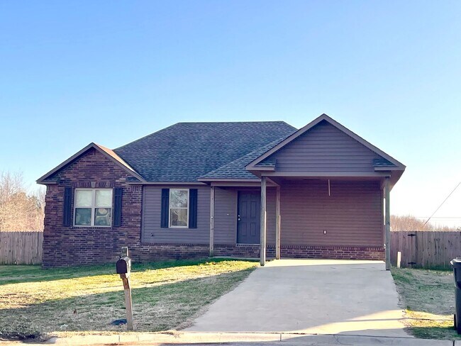 Building Photo - 1730 Tara Dr