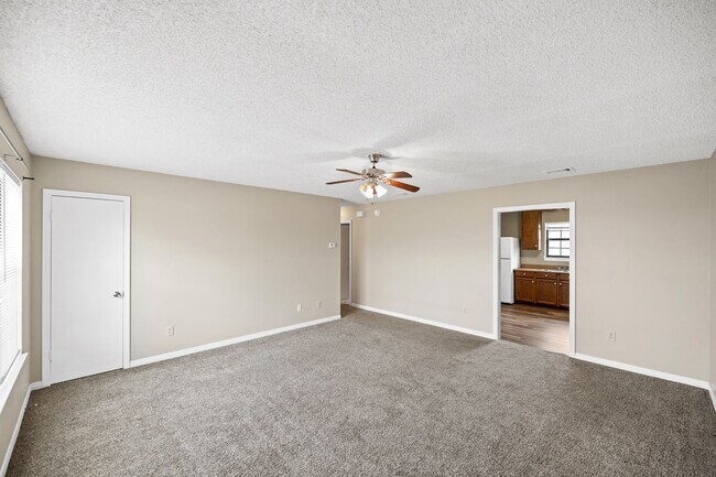 Photo - 201 S Cypress St