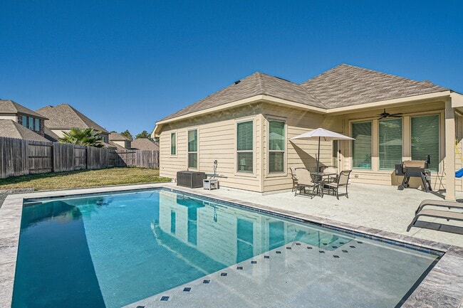 Building Photo - 2901 Hawthorne Dr Rental