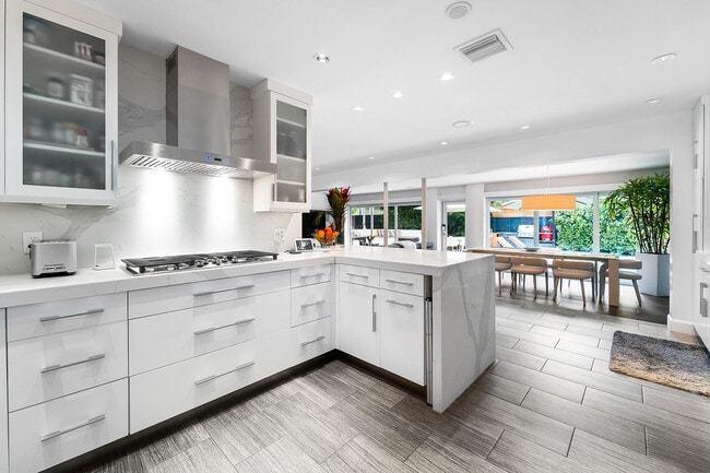 Photo - 2617 Bayview Dr