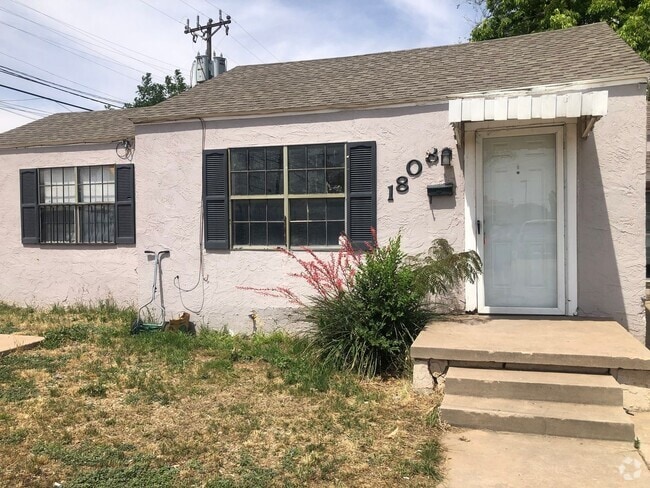 Building Photo - Cozy 2 Bed 2 Bath - AVAILABLE NOW! Rental