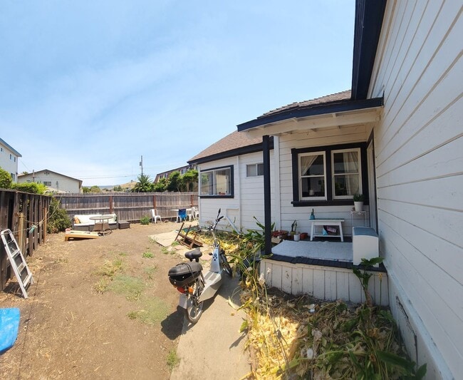 Photo - 556-556 Foothill Blvd Unidad Foothill 554