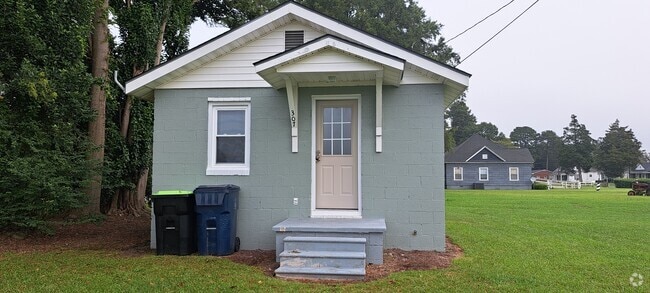 Building Photo - 307 E Norwayne Alumni Way Rental