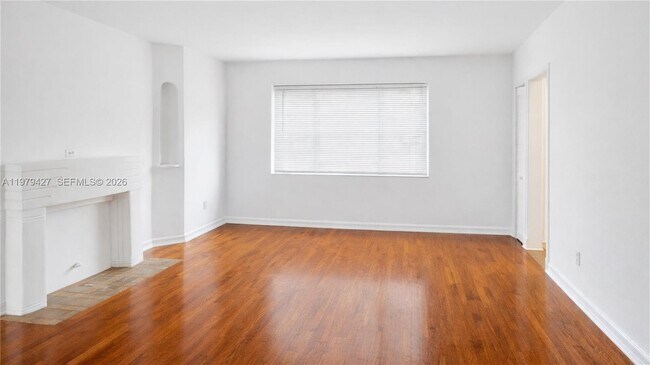 Photo - 2135 Bay Dr Unit 3