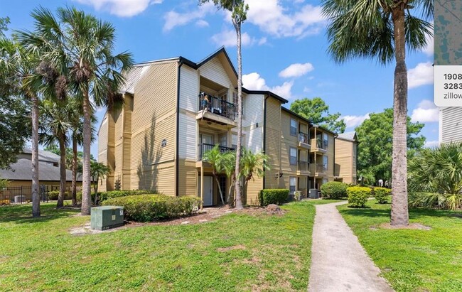 Building Photo - 1908 Lake Atriums Cir Unit 3 Rental