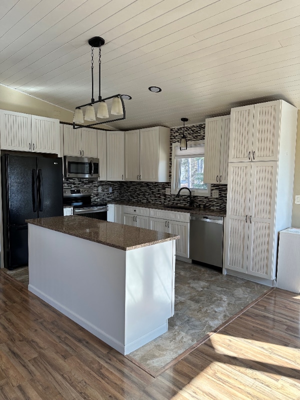 Photo - 17634 Meadow Creek Dr