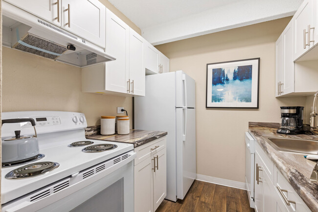 Building Photo - Mosaic Rental