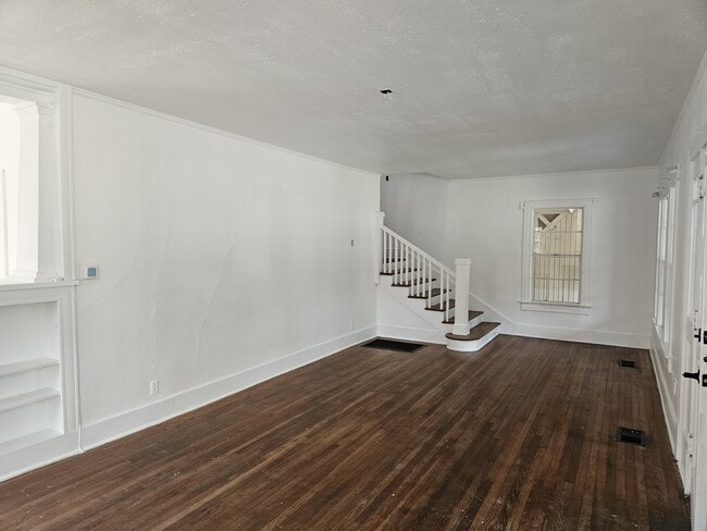 Photo - 917 Pecan Blvd