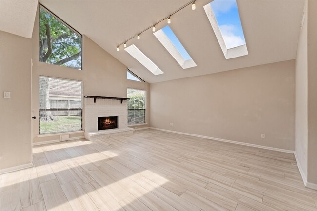 Photo - 11530 Ella Lee Dr