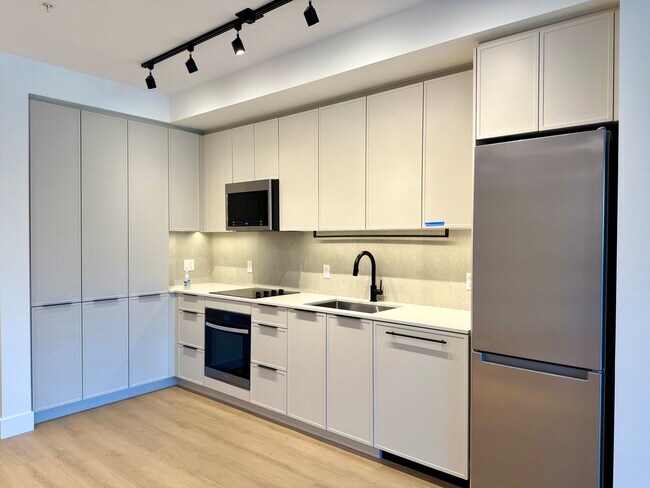 Building Photo - 3075 Murray St Unit 216-3075 Murray