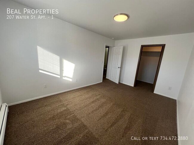 Photo - 207 Water St Unit 1