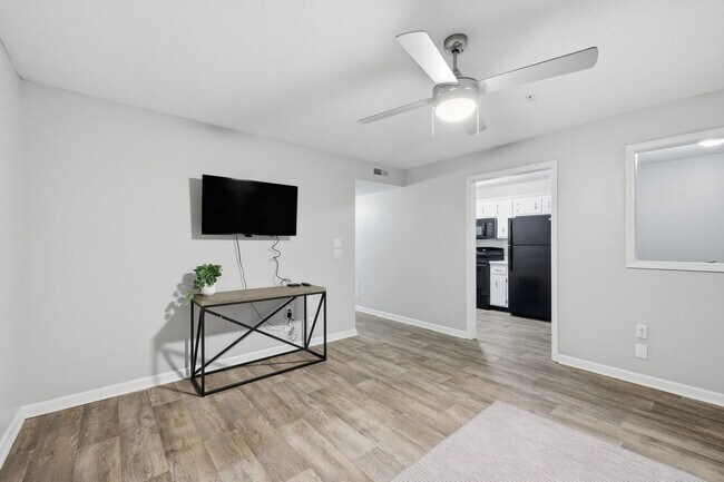 180 Cave Rd Unit SI FL2-ID1612763P