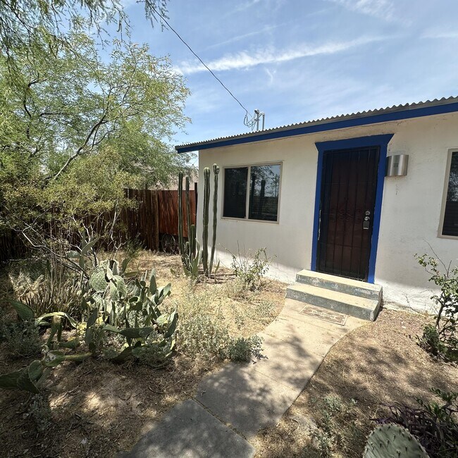 Photo - 1319 N 13th Ave