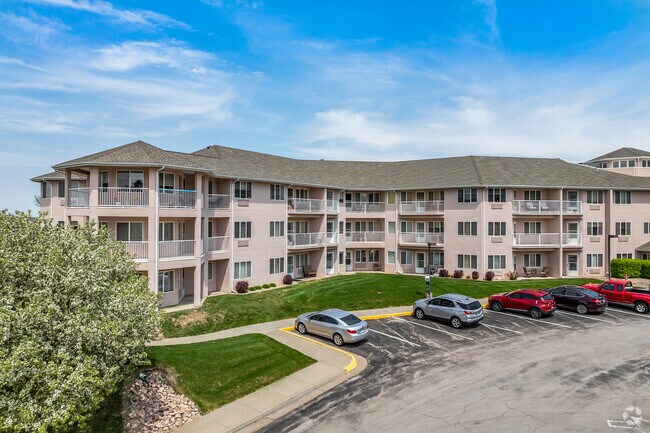 Foto alternativa del edificio - Holiday Hills Estates Senior Apartments