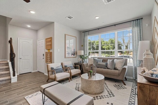 Building Photo - 2948 Percheron Dr