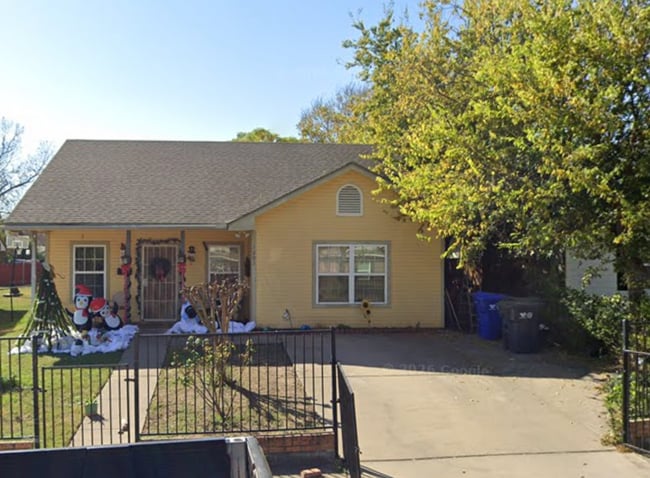 Building Photo - 3BD 1BA Home in Waco — Available early August!