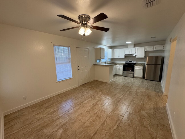 1 Bed Living 02
