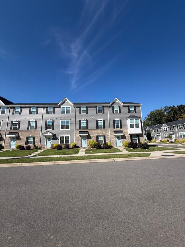 Room in Townhome on Cramerton Mills Pkwy