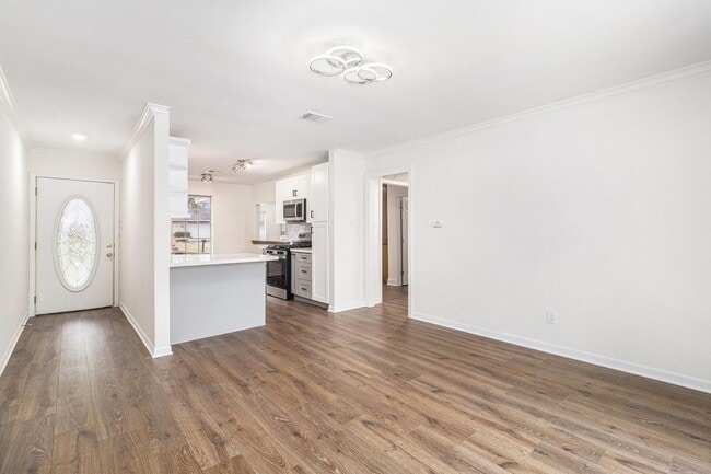 Photo - 1510 Tarberry Rd