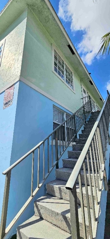 Photo - 765 W 7th St