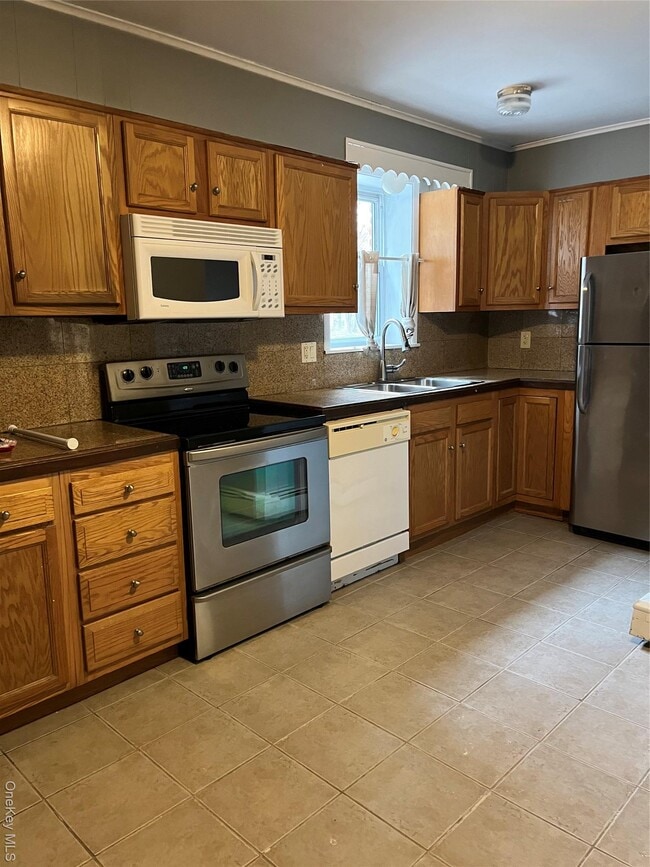 Photo - 21 Armando Rd Unit B