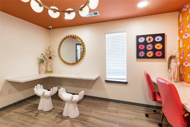 Photo - 1200 W Koenig Ln