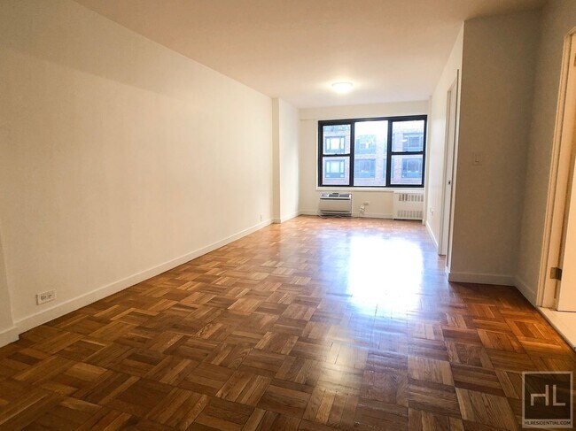 Photo - Fourth Avenue Unit 17F