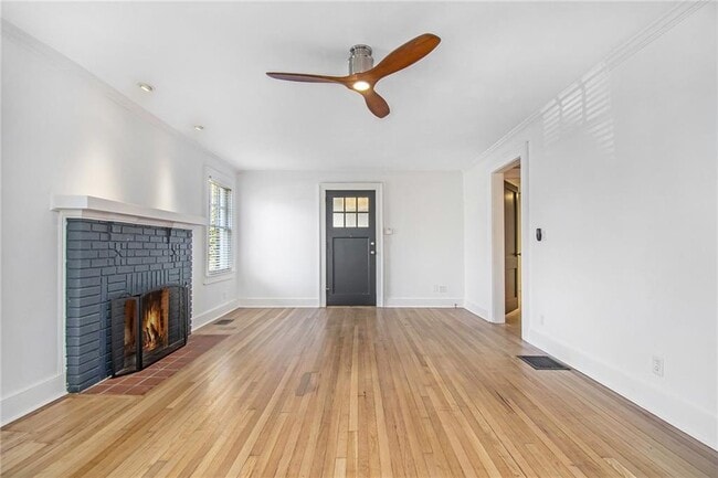 Photo - 476 Hemlock Cir SE