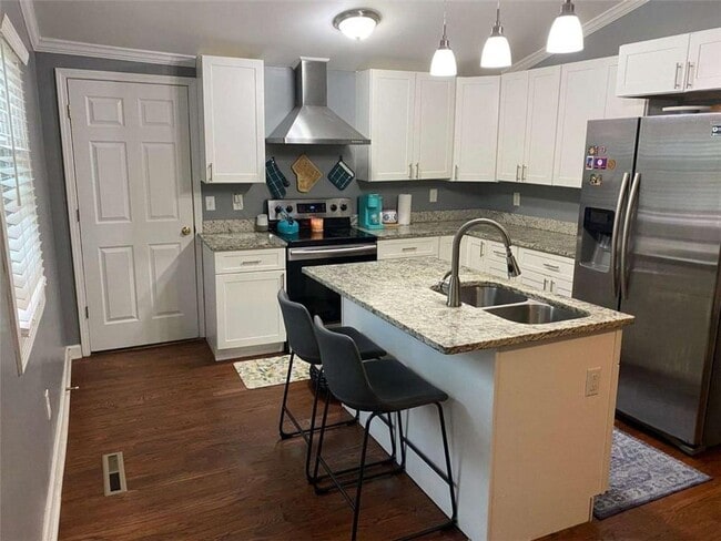Photo - 3095 McKenzie Rd