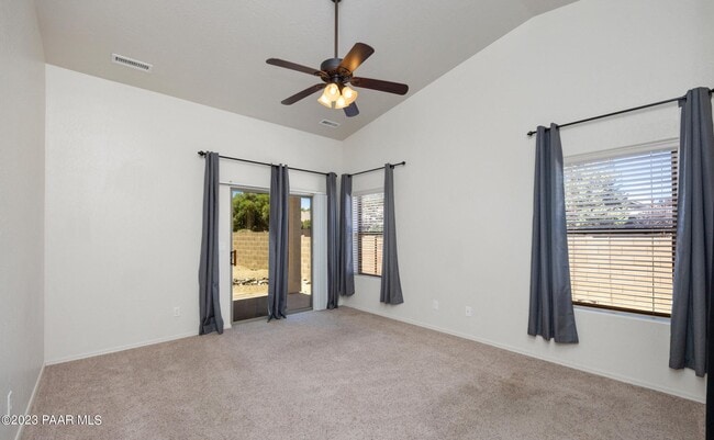 Photo - 5638 N Ardmore Ave