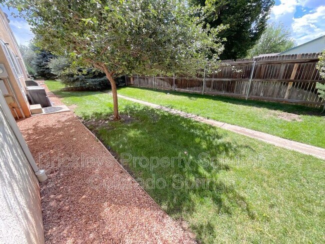 3987 Aspen Leaf Point