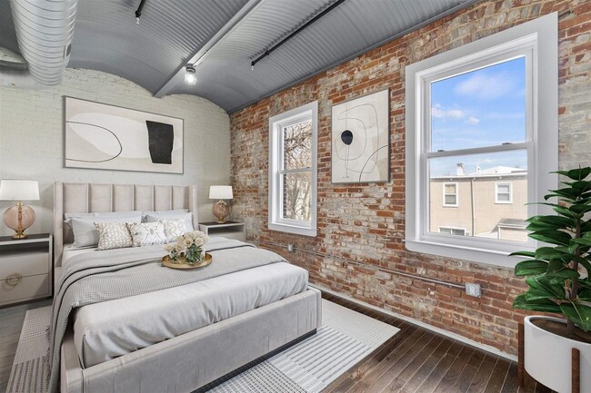 Building Photo - 21 W 20th St Unit 205 Rental