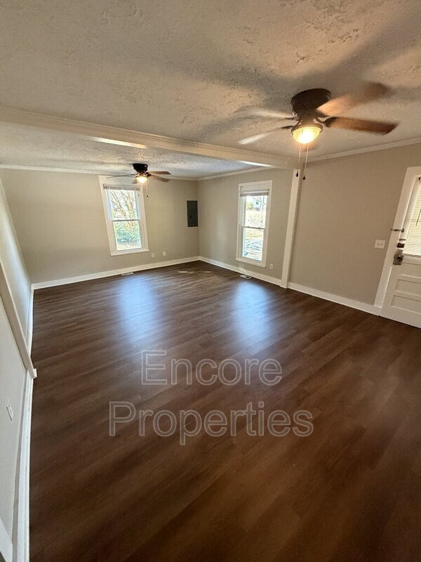 Photo - 2003 Burnett Ave