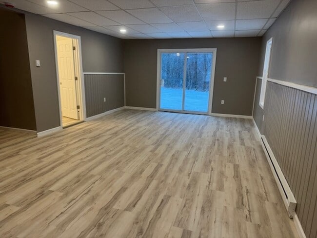 Photo - 16 Knightville Dam Road Unidad House