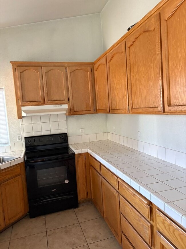 Photo - 2 WEEKS FREE RENT November Special