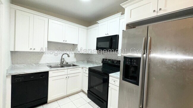 Photo - 4110 Alverado St