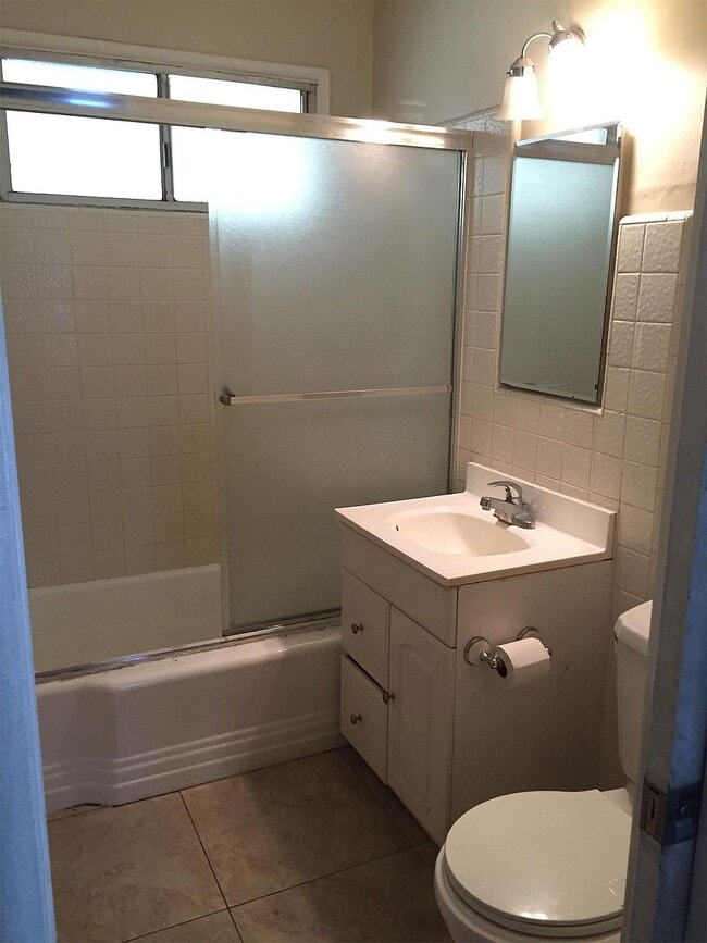 Photo - 14424 Seaforth Ave