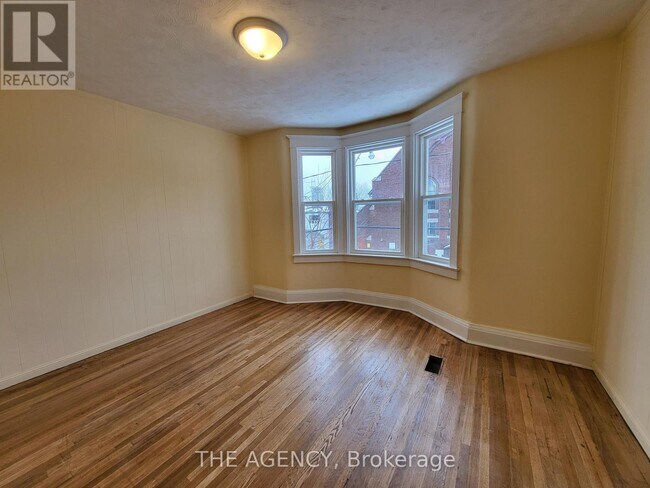 Photo - 613 Delaware Ave N
