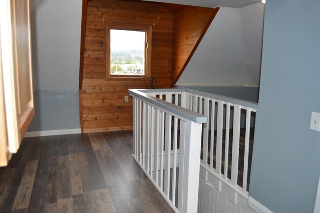 Photo - 430 S Holladay Dr