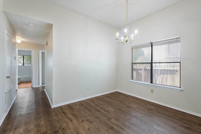 Photo - 6822 Quail Lake Dr