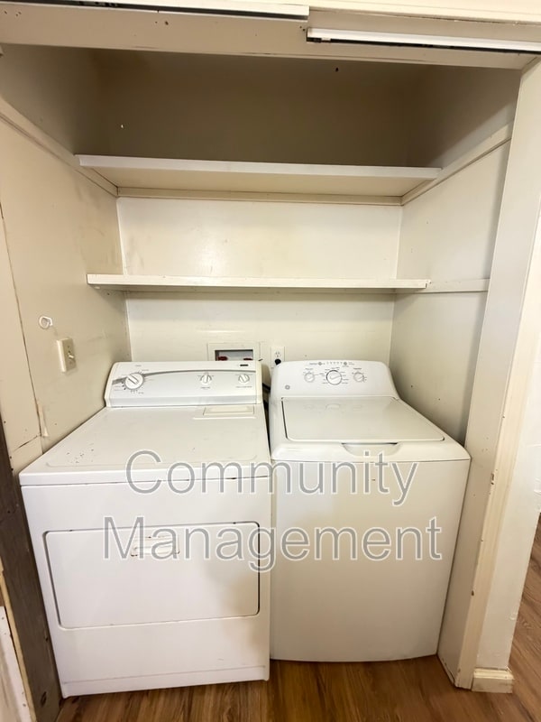 Photo - 18819 Greenwell Springs Rd Unidad Apt D1
