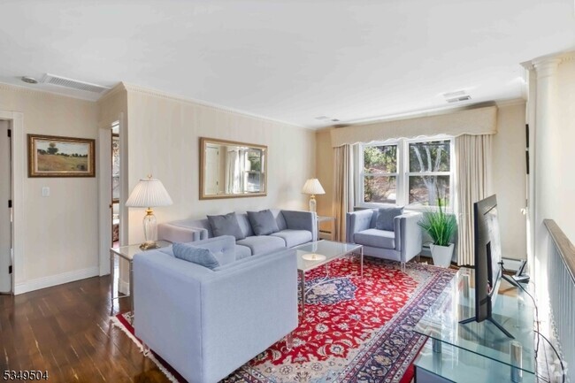 Building Photo - 48 Mt Kemble Ave Unit B Rental